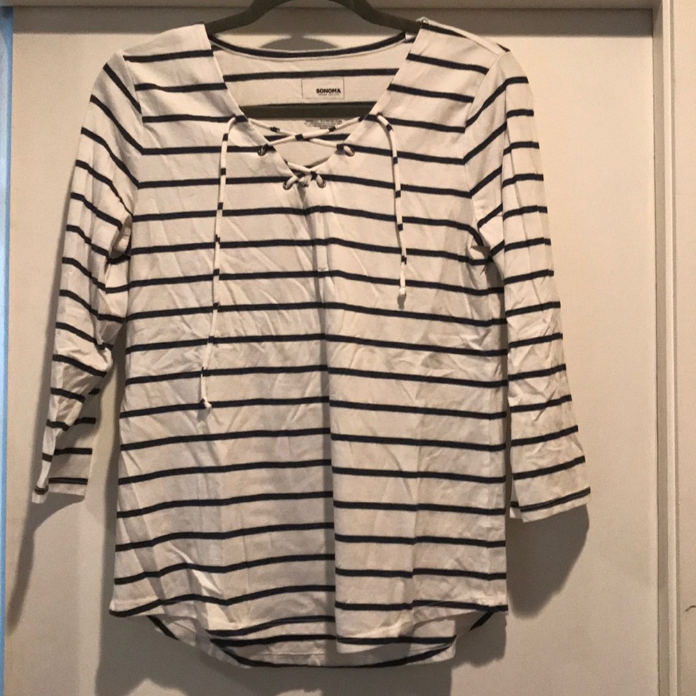 Striped quarter sleeve shirt✨